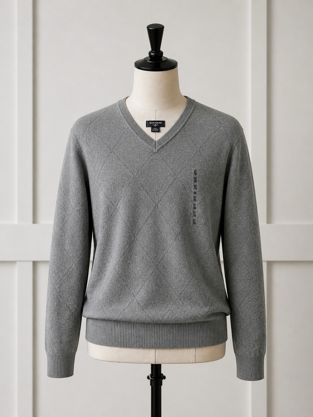 Dockers Men's Gray V-Neck Diamond-Texture Sweater